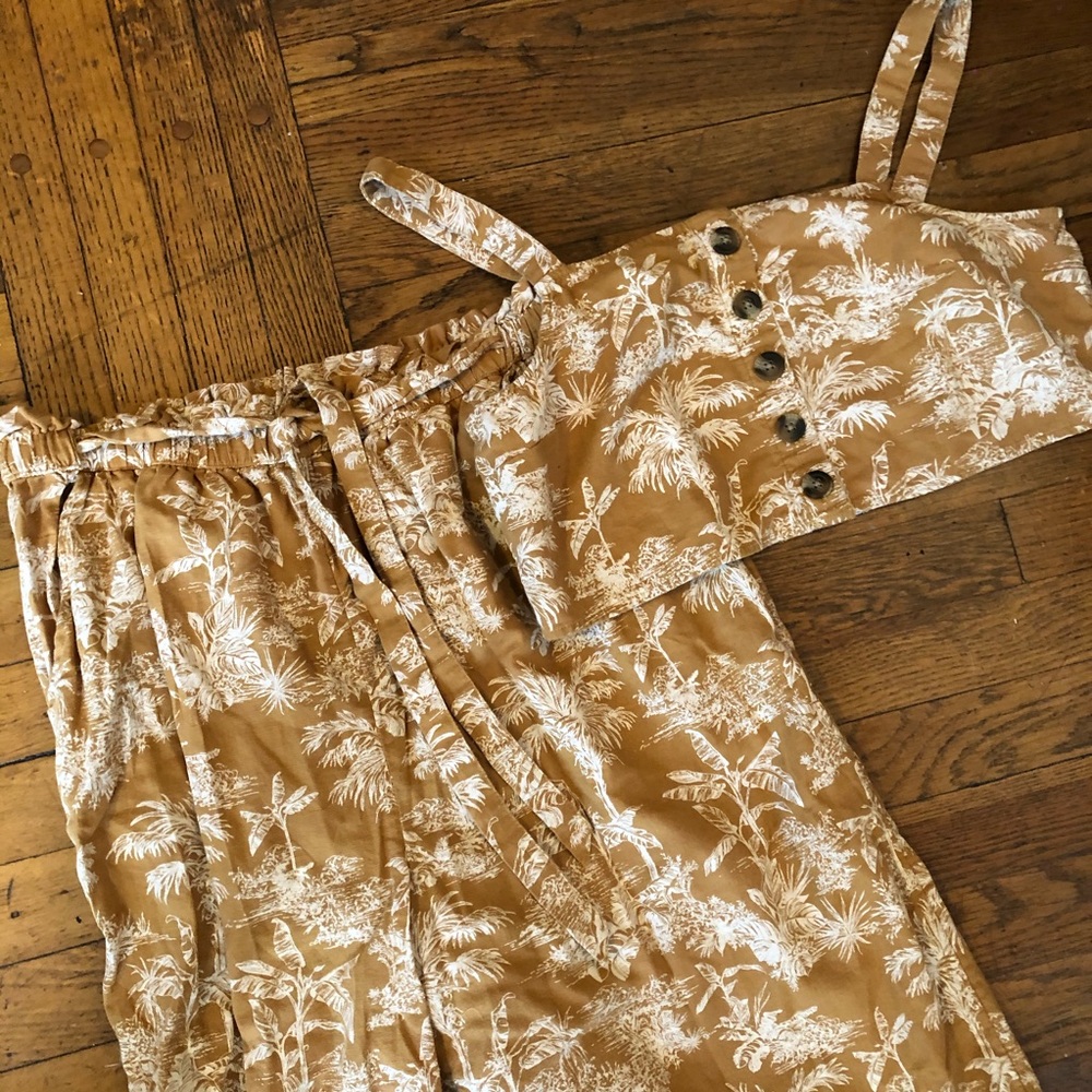 American Eagle Outfitters Tropical Print Set